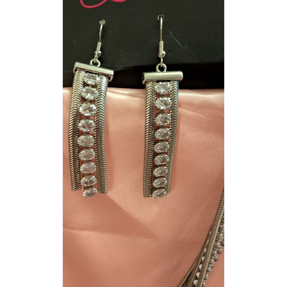 2024 Zi Collection Silver Tone Necklace and Earring Set, One Size - Picture 2 of 6